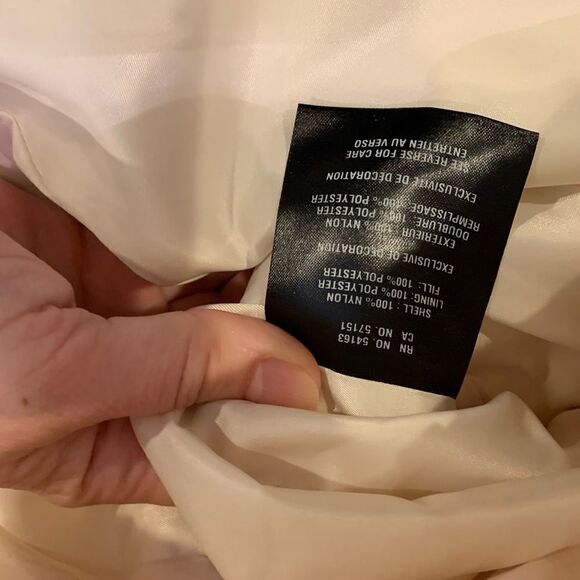 Cole Haan NWT Puffer Coat. Size: XL. Gold tone zippers and buttons. Belted - Picture 8 of 11